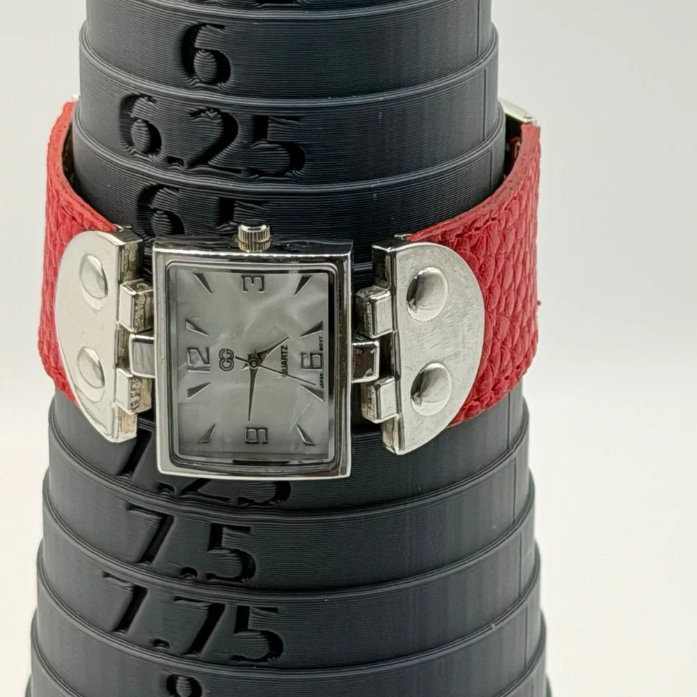GG Quartz Japan Movt Watch Red Faux Leather Strap Mother of Pearl Dial Vintage